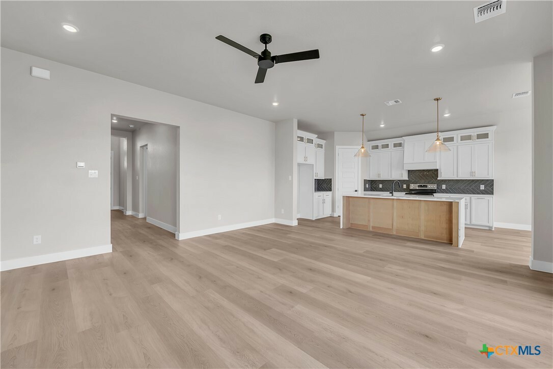 Property Photo: 4015 Prairie Drive TX 76559