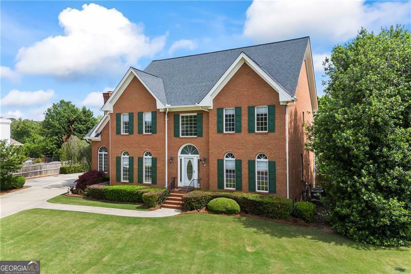 Property Photo: 1402 Bromley Drive GA 30078