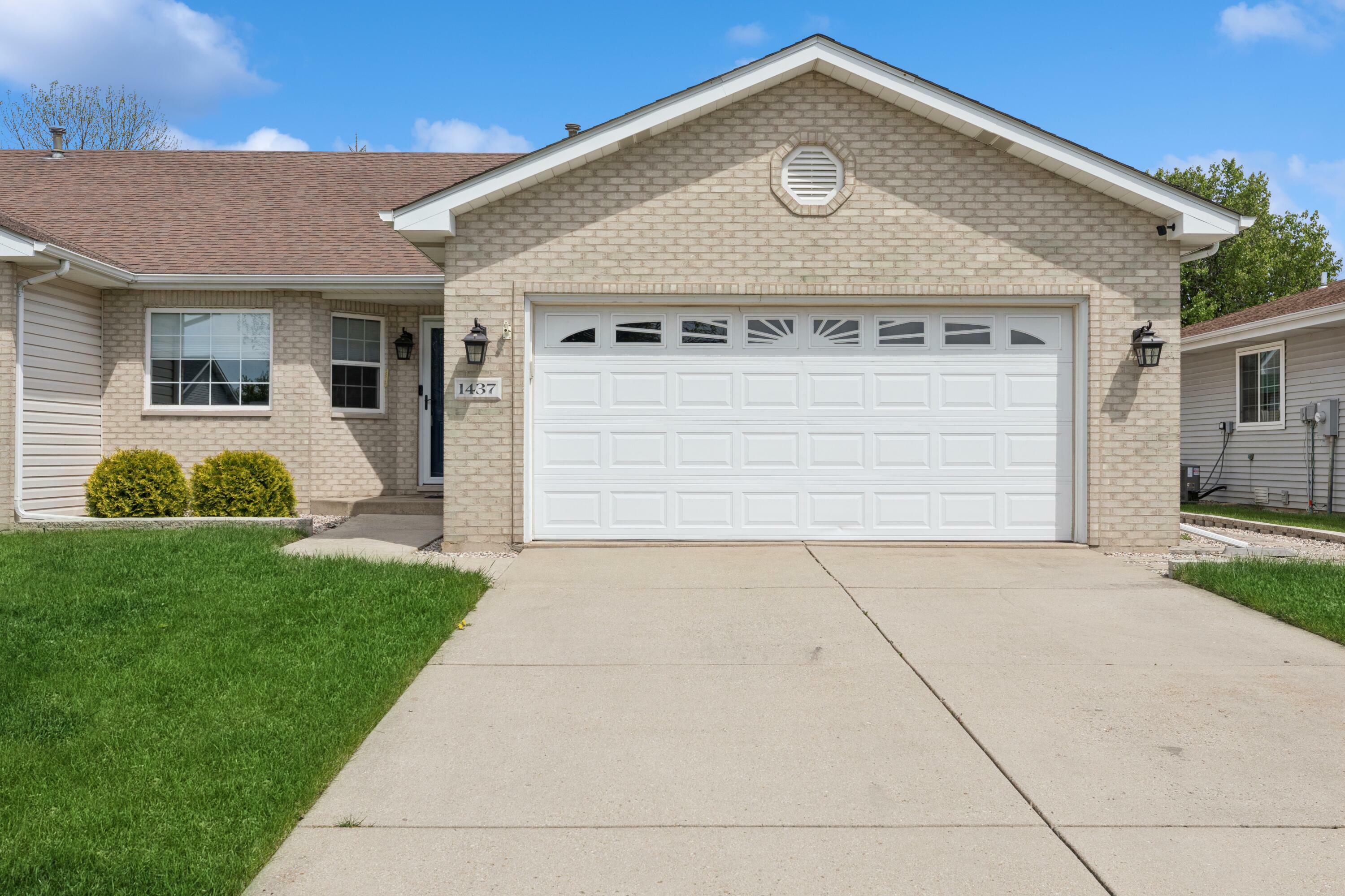 Property Photo: 1437 Rokosz Lane 2 IN 46311