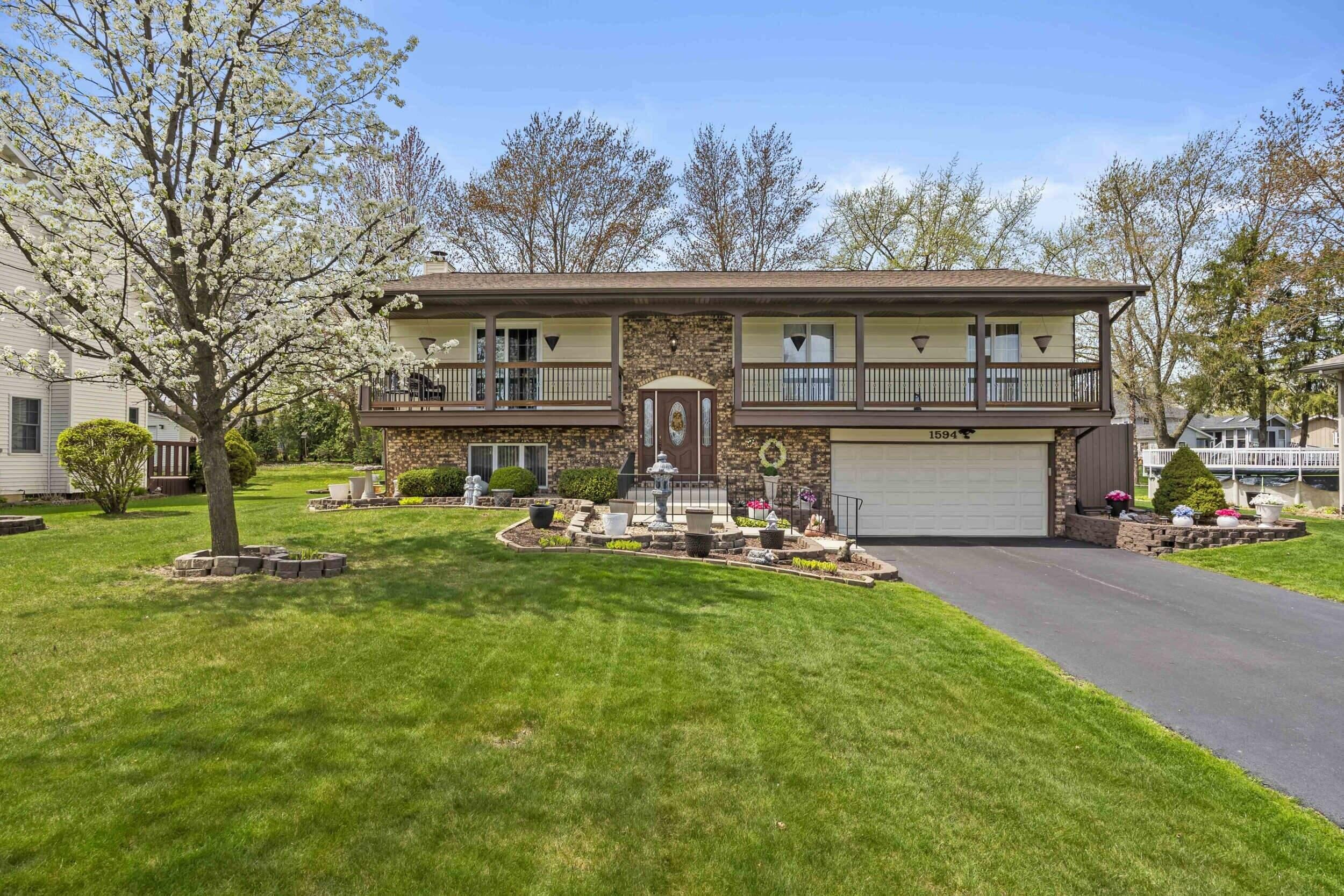 Property Photo: 1594 Sunnyslope Drive IN 46307