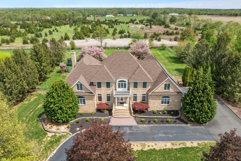 12 Horseshoe Dr  Hillsborough Twp. NJ 08844 photo