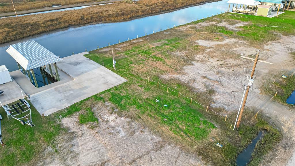Property Photo: 1109 Gator Point TX 77650