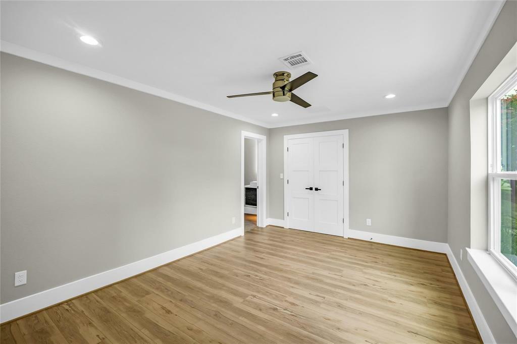 Property Photo: 604 W 28th Street A TX 77008