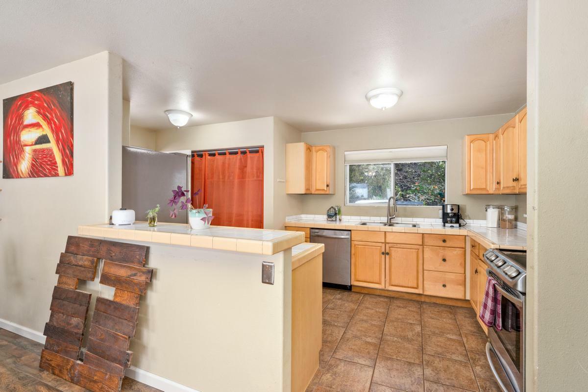 Property Photo: 92-1936 Sea Breeze Pkwy HI 96737