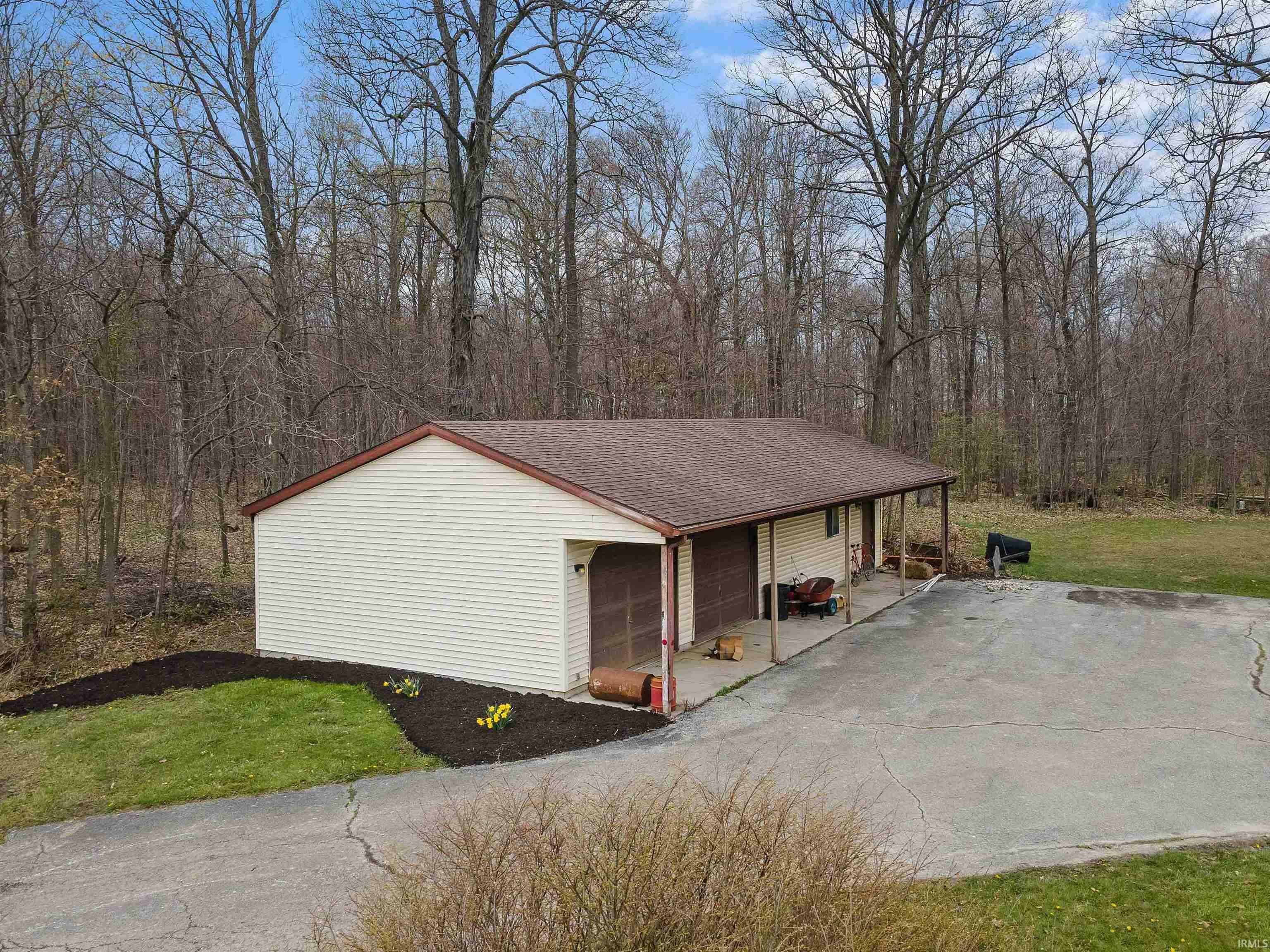 Property Photo: 508 E 1100 North IN 46783