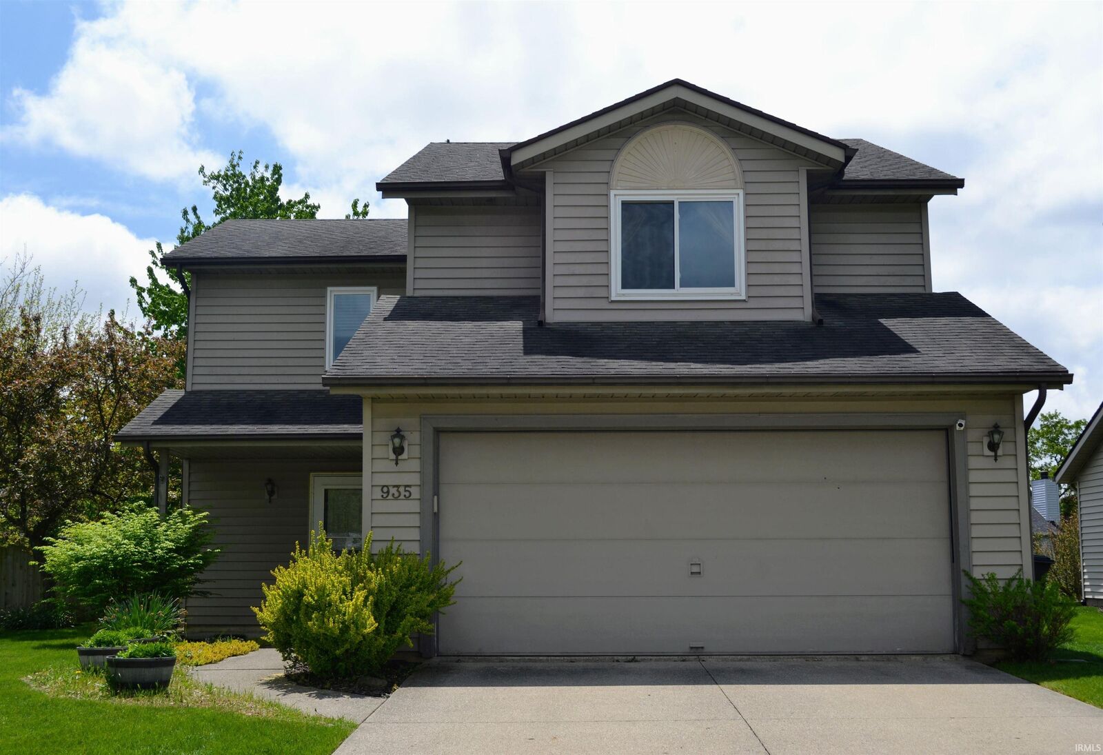 Property Photo: 935 Fox Orchard Run IN 46825-6449