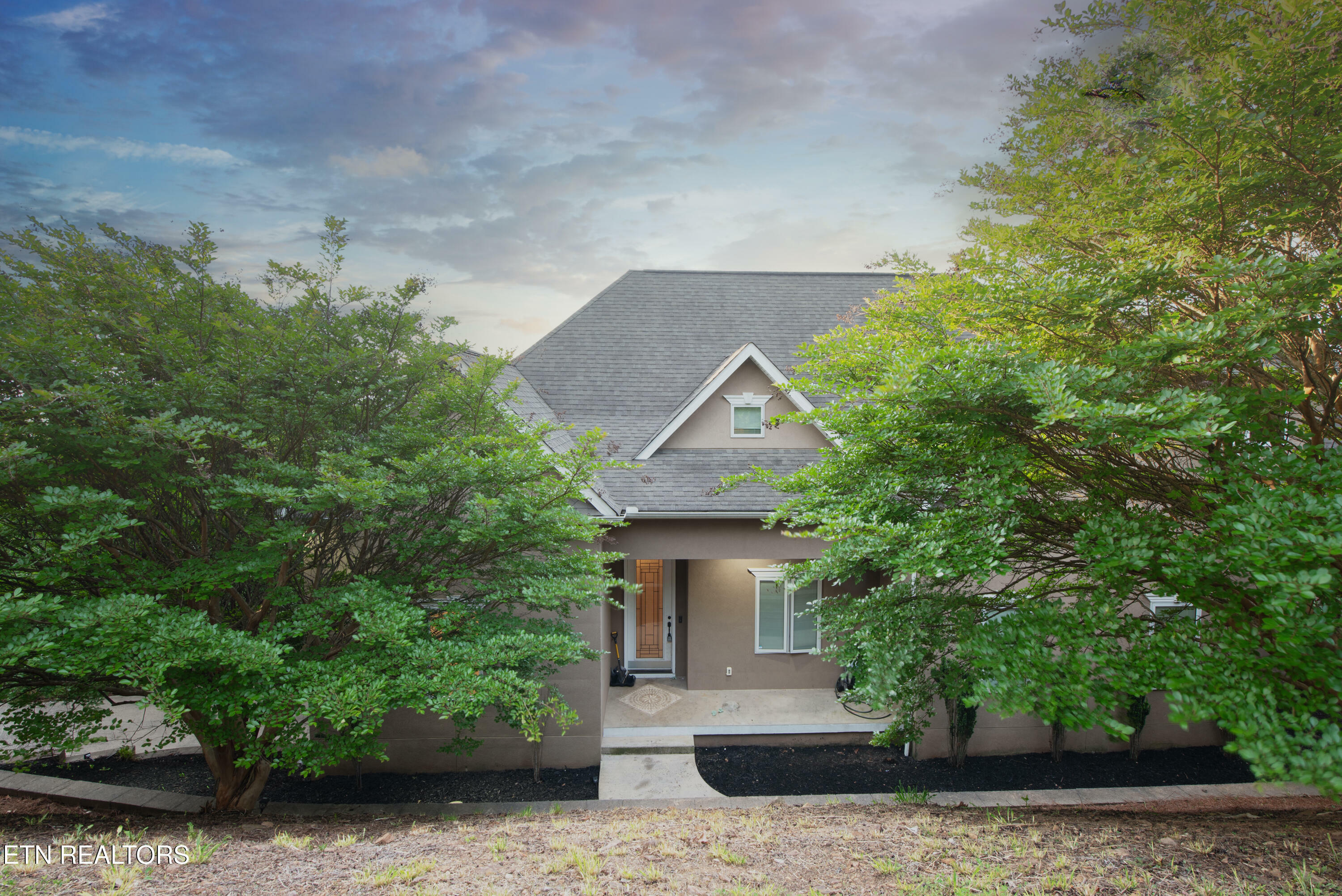1012 Falcon Crest Drive  Seymour TN 37865 photo