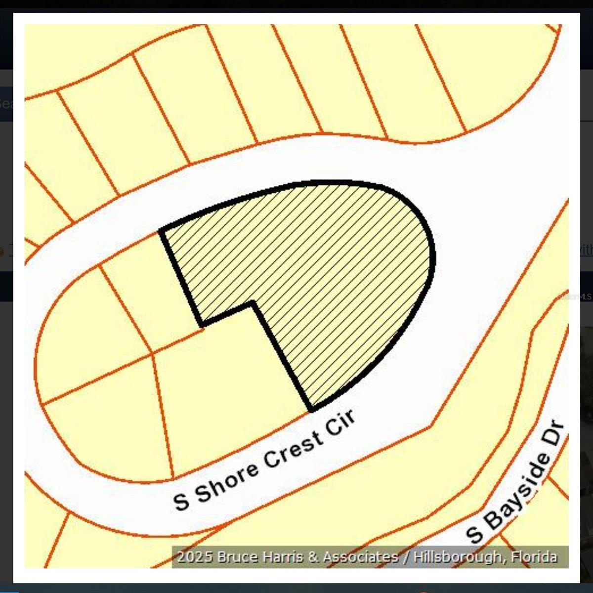 Property Photo: 5002 S Shore Crest Circle FL 33609