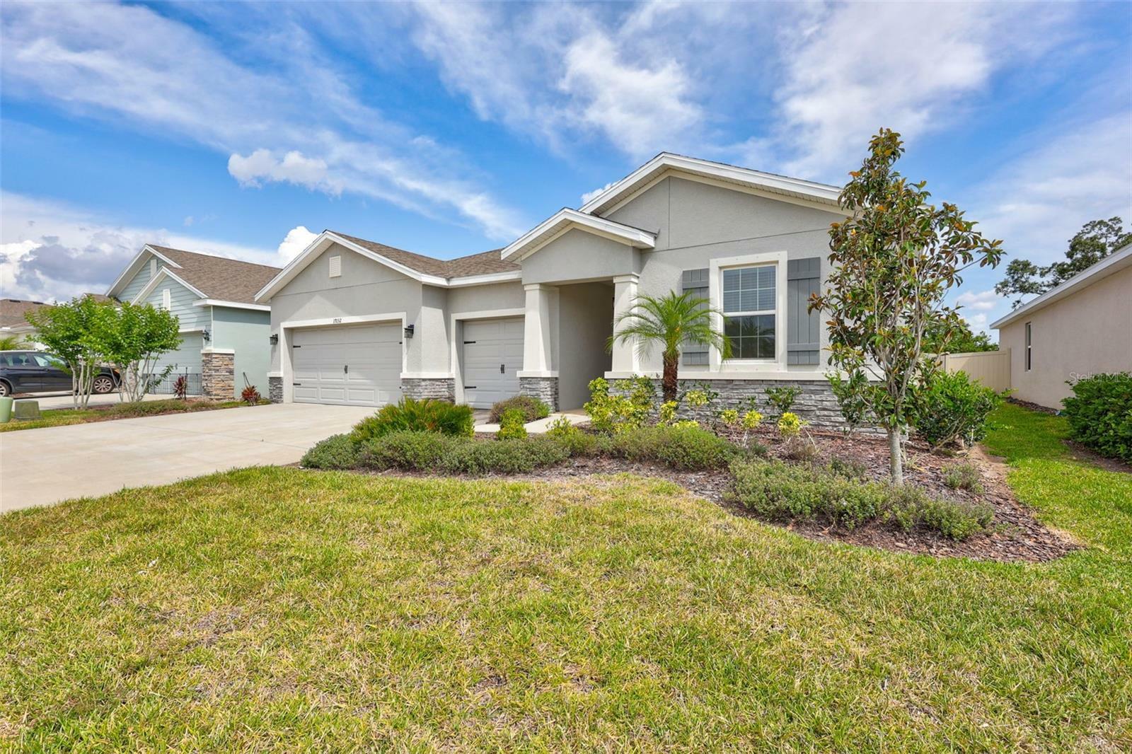 Property Photo: 17032 Harvest Moon Way FL 34211