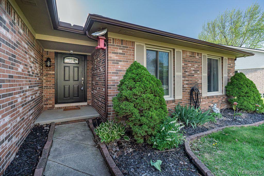 Property Photo: 44053 Terricar Lane MI 48038 5300