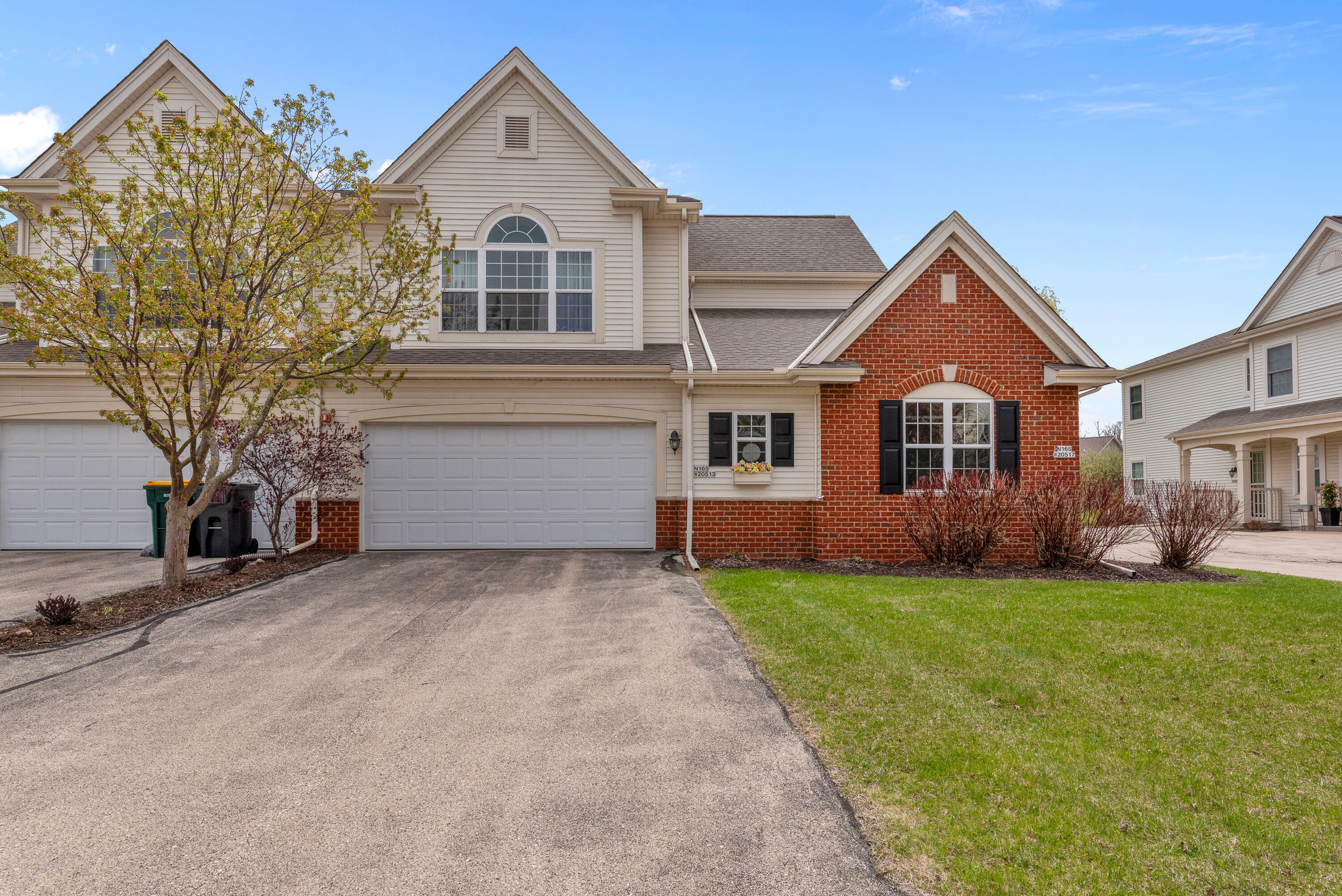 Property Photo: N165w20513 Berry Patch Rd 1002 WI 53037