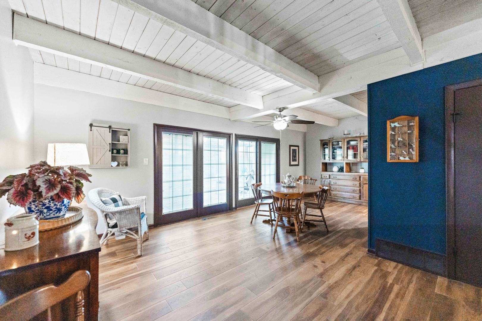 Property Photo: 124 Mattek Avenue IL 60115