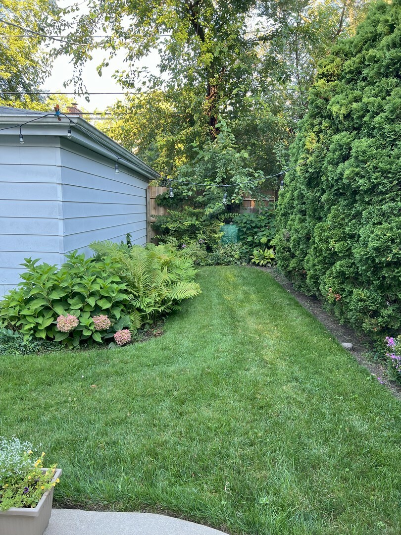 Property Photo: 7924 Tripp Avenue IL 60076