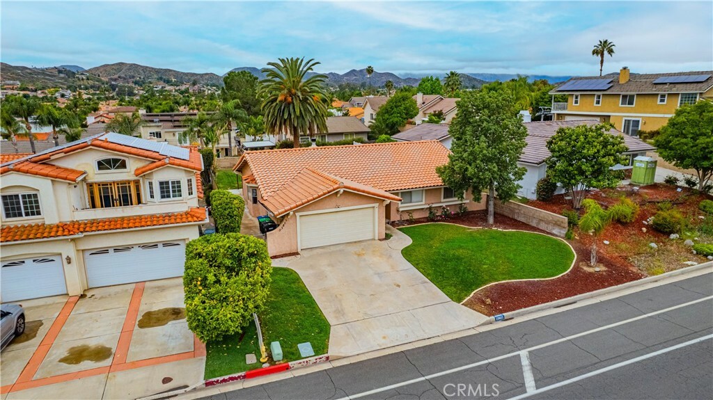 23825 N Canyon Lake Drive  Canyon Lake CA 92587 photo
