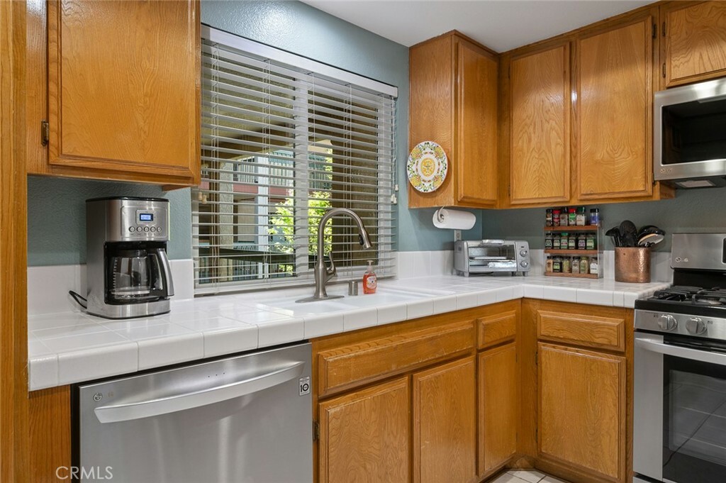Property Photo: 2512 E Willow Street E 203 CA 90755