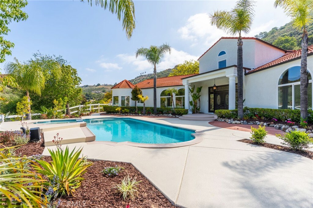 44240 La Cruz Drive  Temecula CA 92590 photo