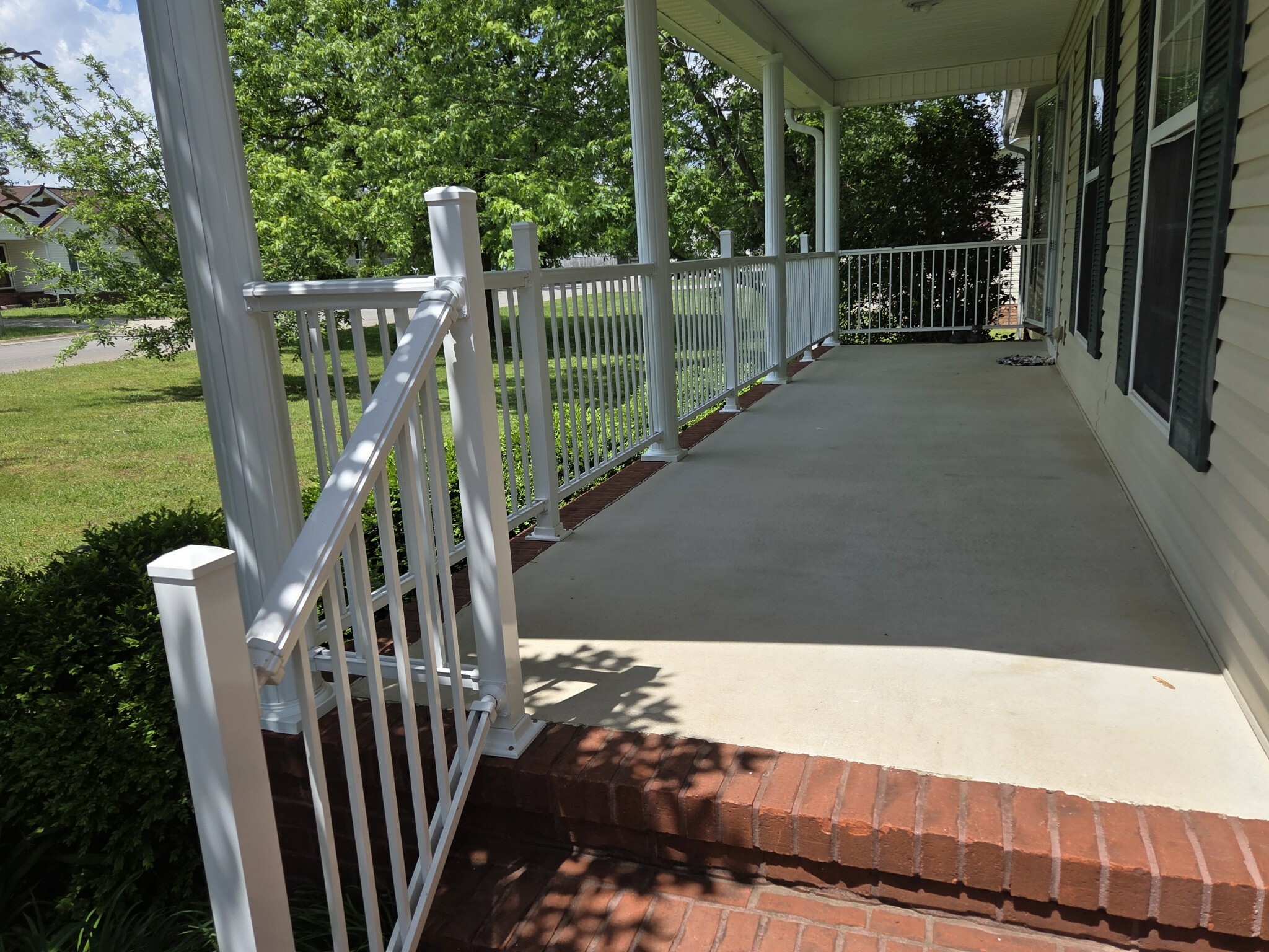 Property Photo: 455 Creek Ln TN 37110