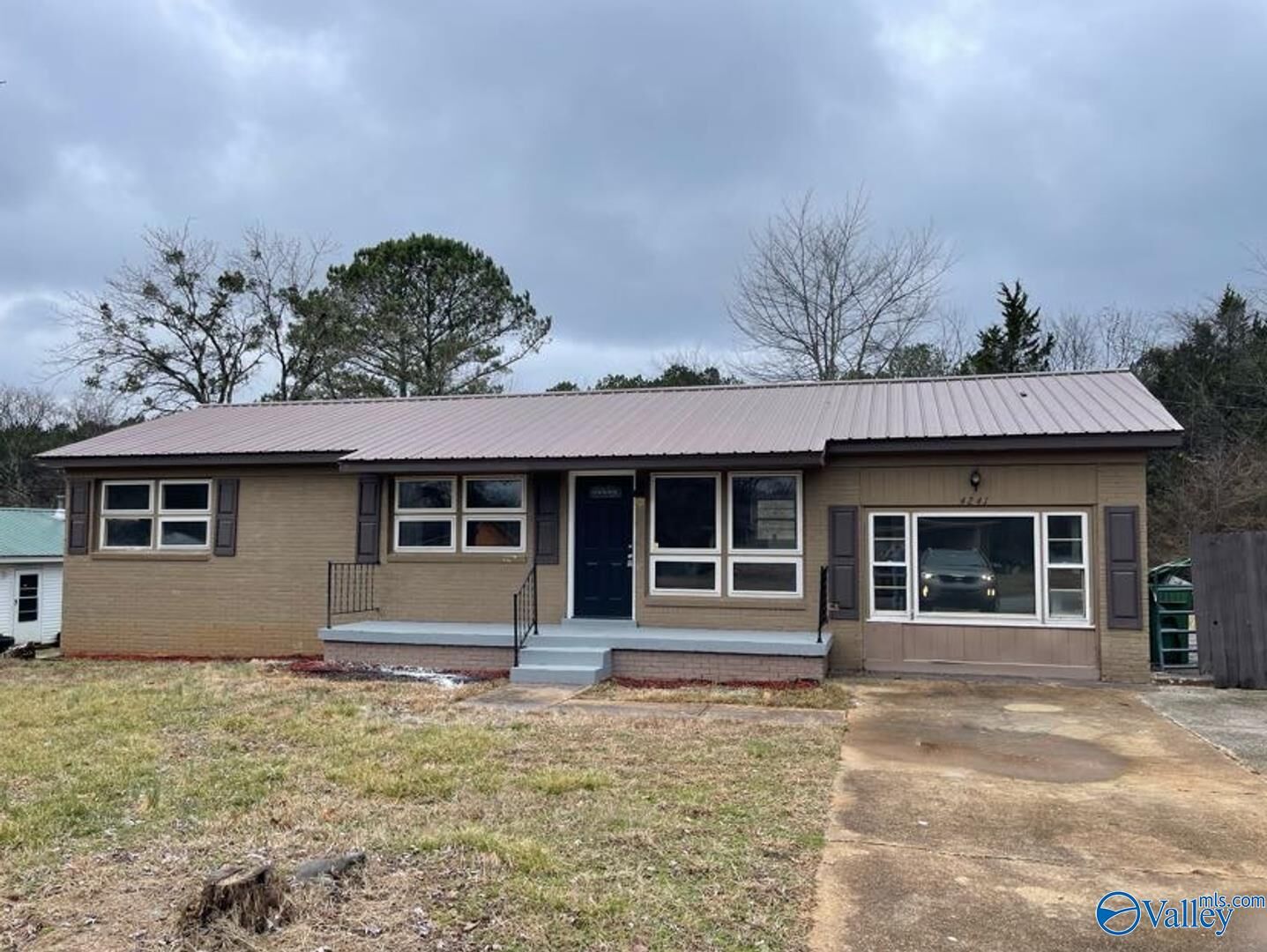 Property Photo:  4241 Tee Jay Drive  AL 35810 