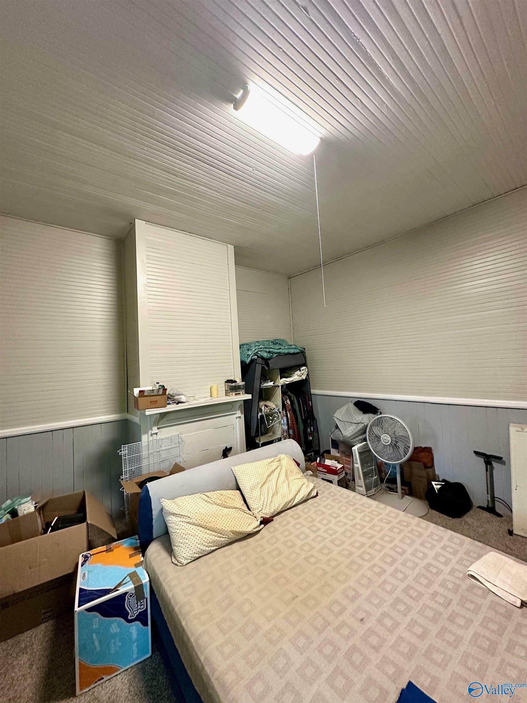 Property Photo: 10 Comnock Avenue AL 35904