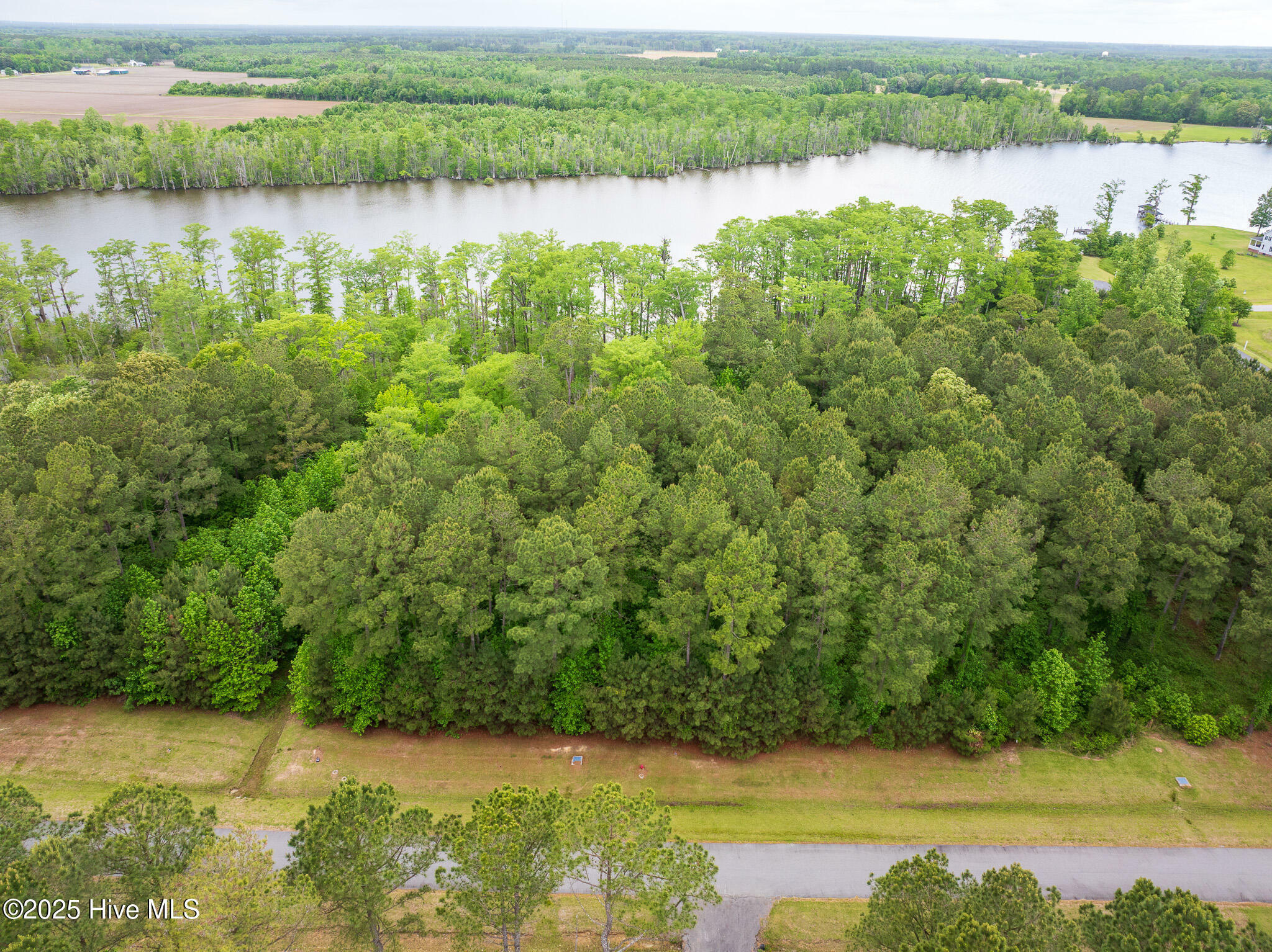 Property Photo: 21 Nautical Way NC 27932