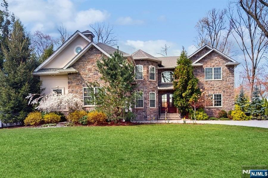 468 Stevens Avenue  Ridgewood NJ 07450 photo