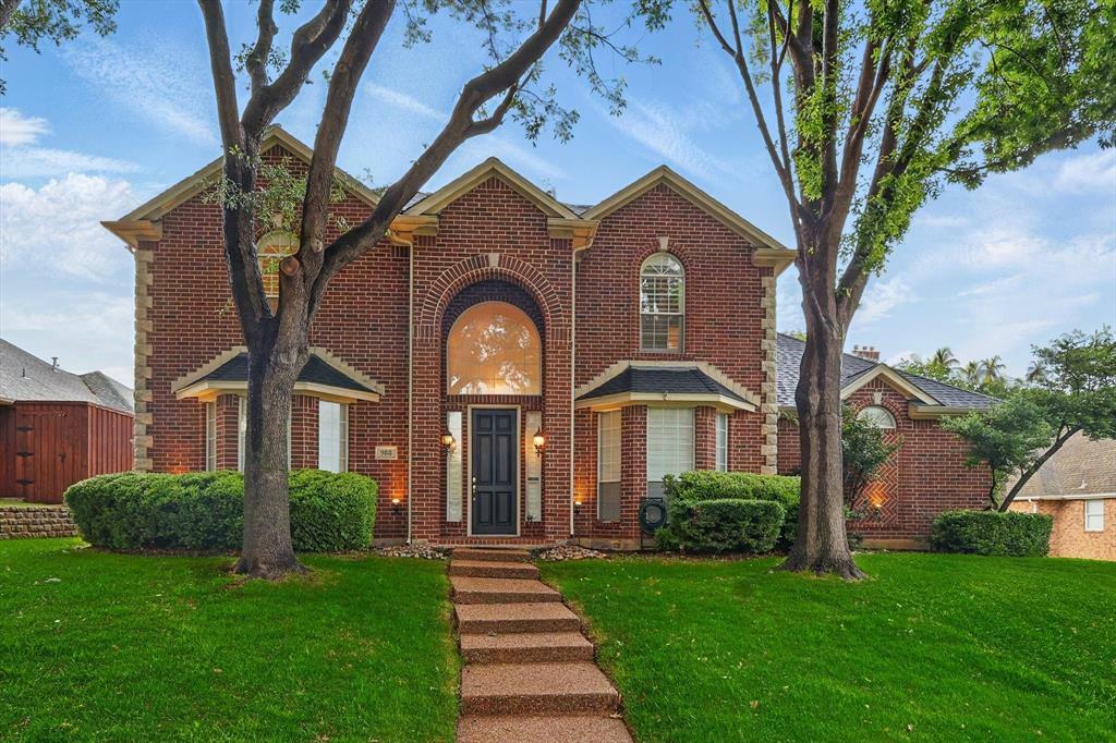 Property Photo: 988 Condor Drive TX 75019