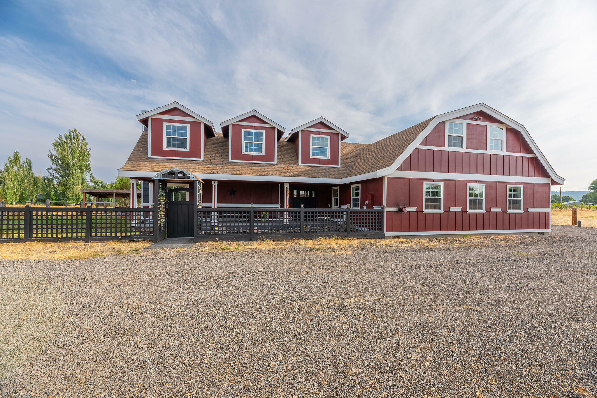 Property Photo: 2812 NW Brookfield Court OR 97754