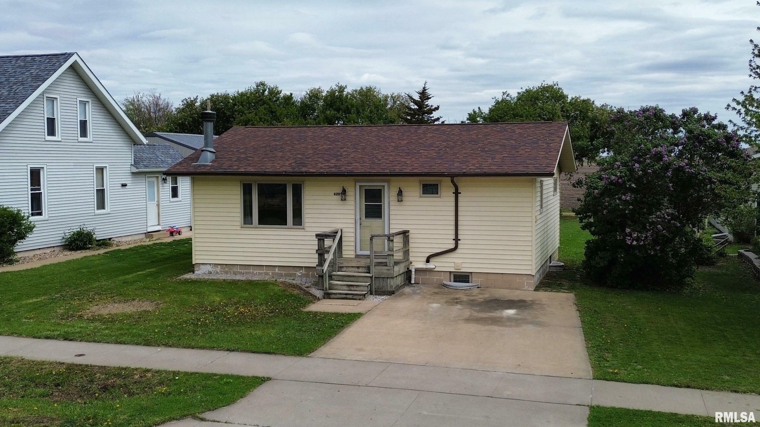 Property Photo: 620 Main Street IA 52765
