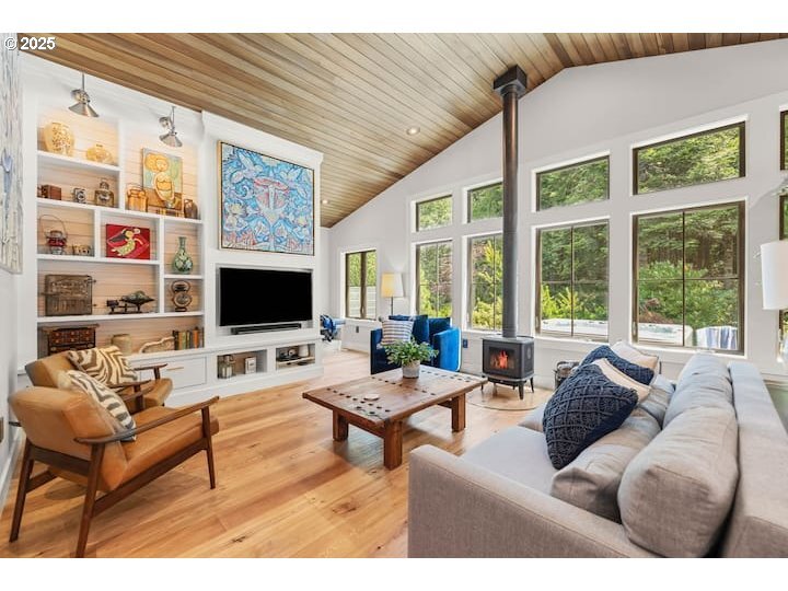 Property Photo: 954 SW Spelling Pl OR 97014