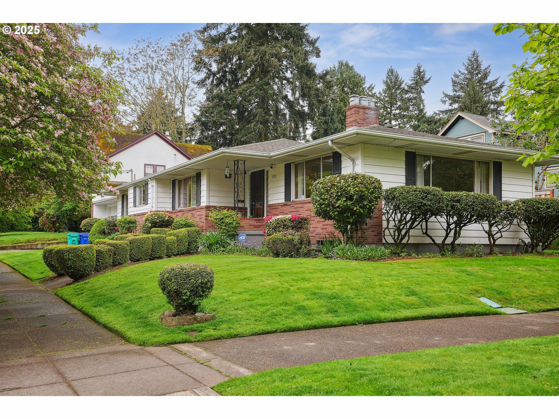 5955 NE 32nd Ave  Portland OR 97211 photo