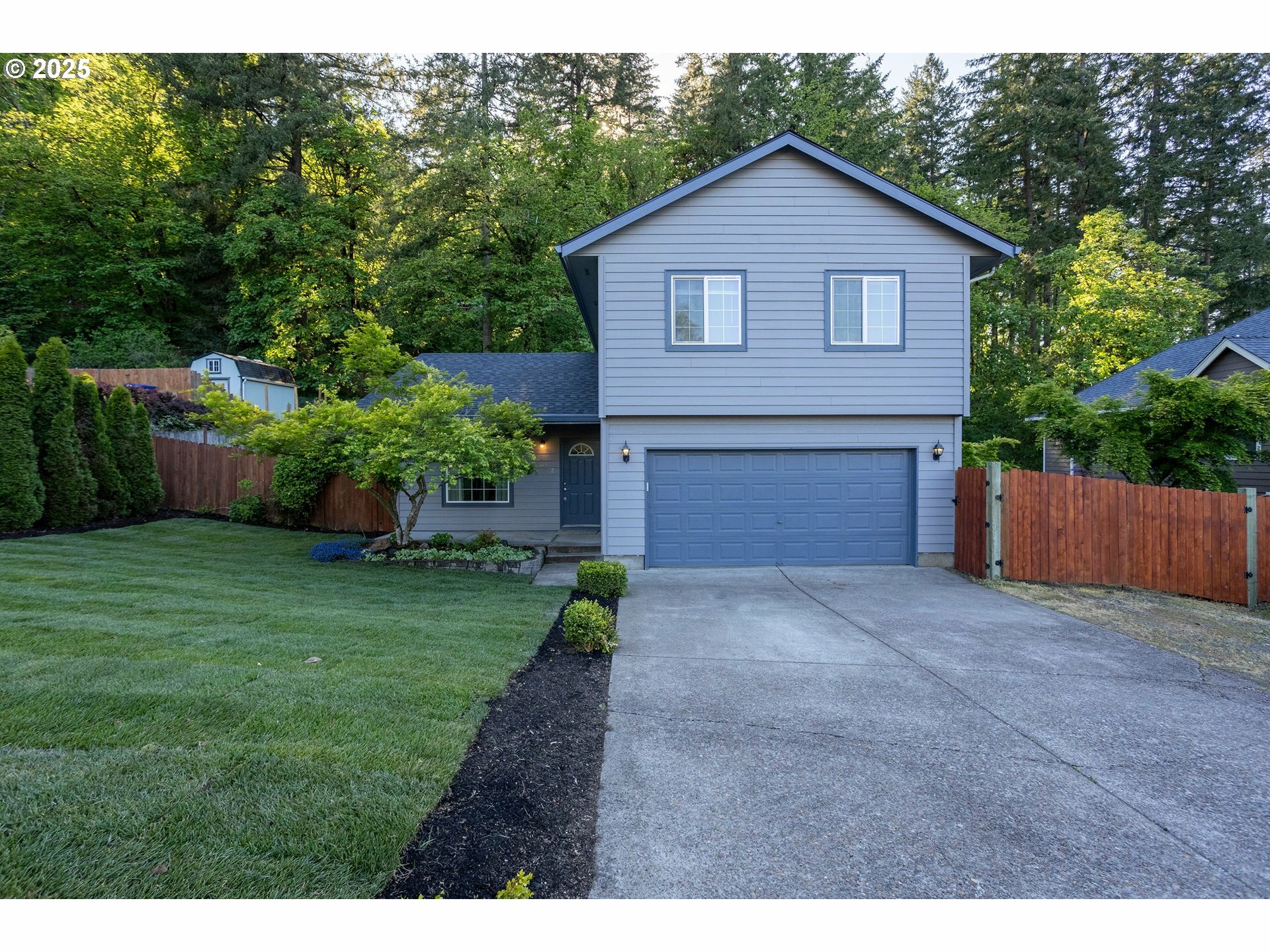 Property Photo: 572 S 67th St OR 97478