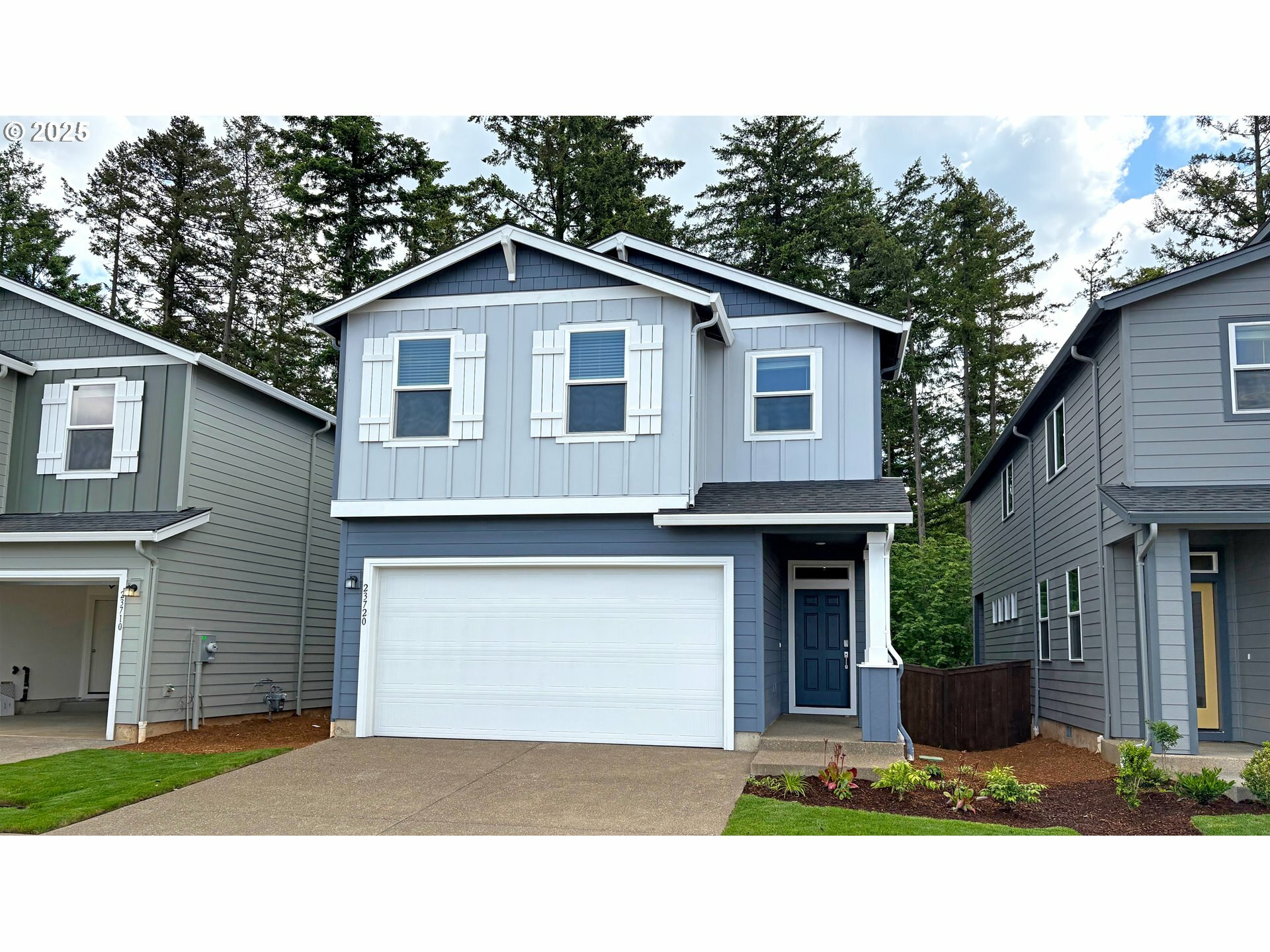 Property Photo: 23720 SW Vermillion Dr OR 97062
