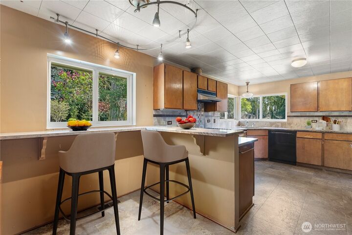 Property Photo:  3427  72nd Place SE  WA 98040 