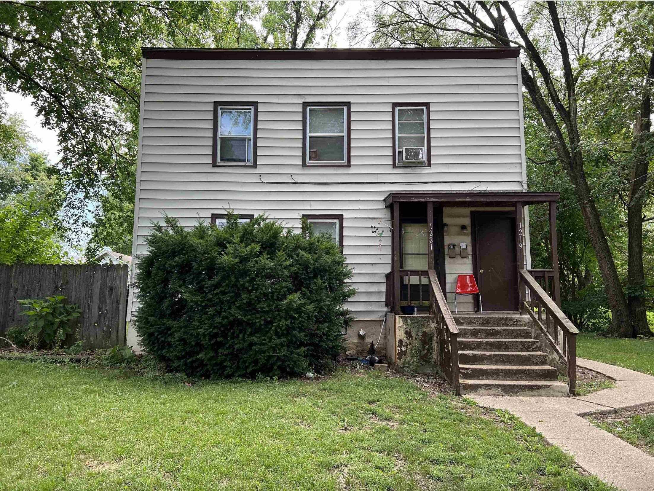 Property Photo: 1219 Benton Street IL 61107