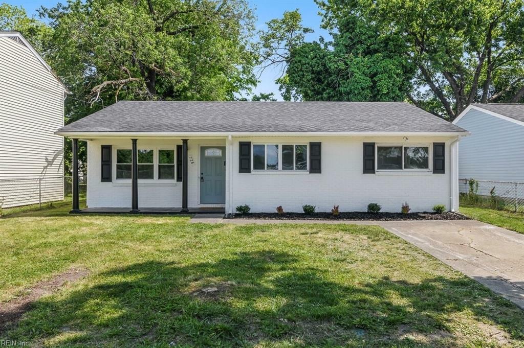 Property Photo: 728 23rd St VA 23607