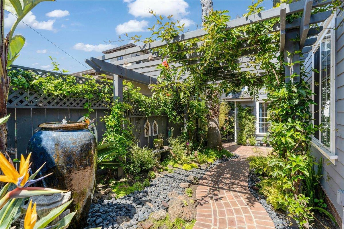 Property Photo: 410 Monterey CA 95010