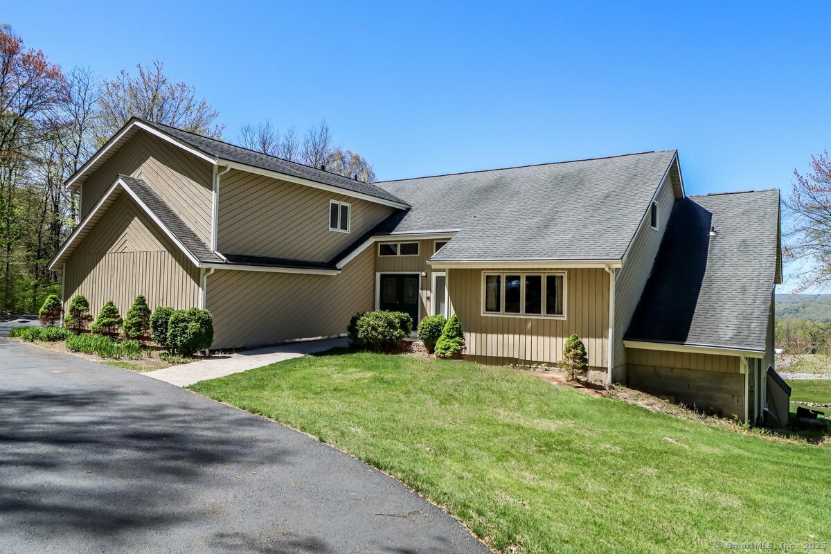 Property Photo: 6 High Meadow Road CT 06776