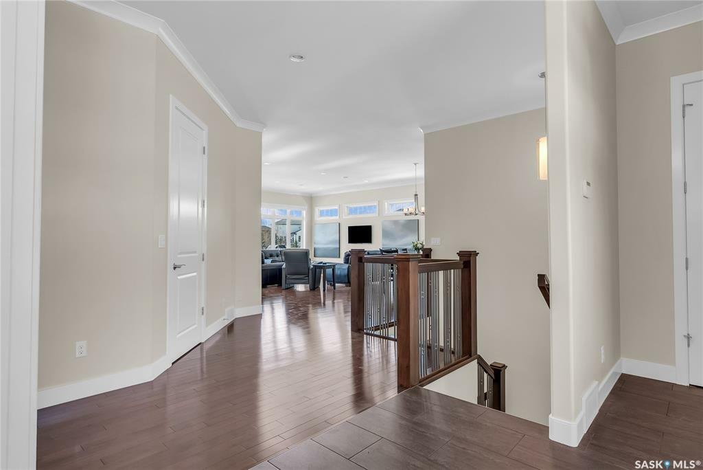 Property Photo: 119 Fleming Crescent SK S7W 1B4