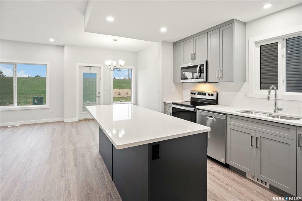 Property Photo: 246 Antonini Court SK S7L 7P2