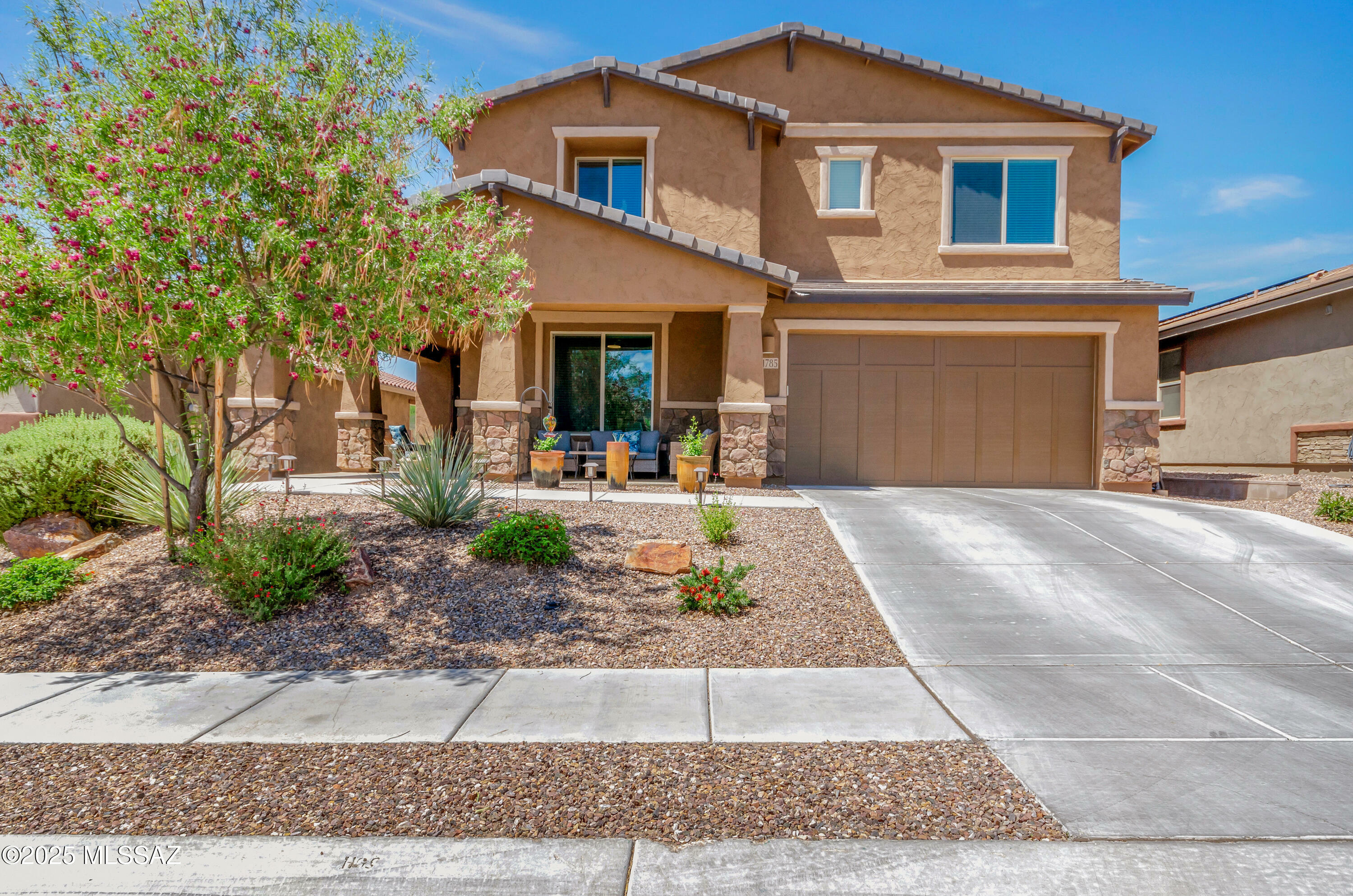 Property Photo: 11785 N Silverscape Drive AZ 85737