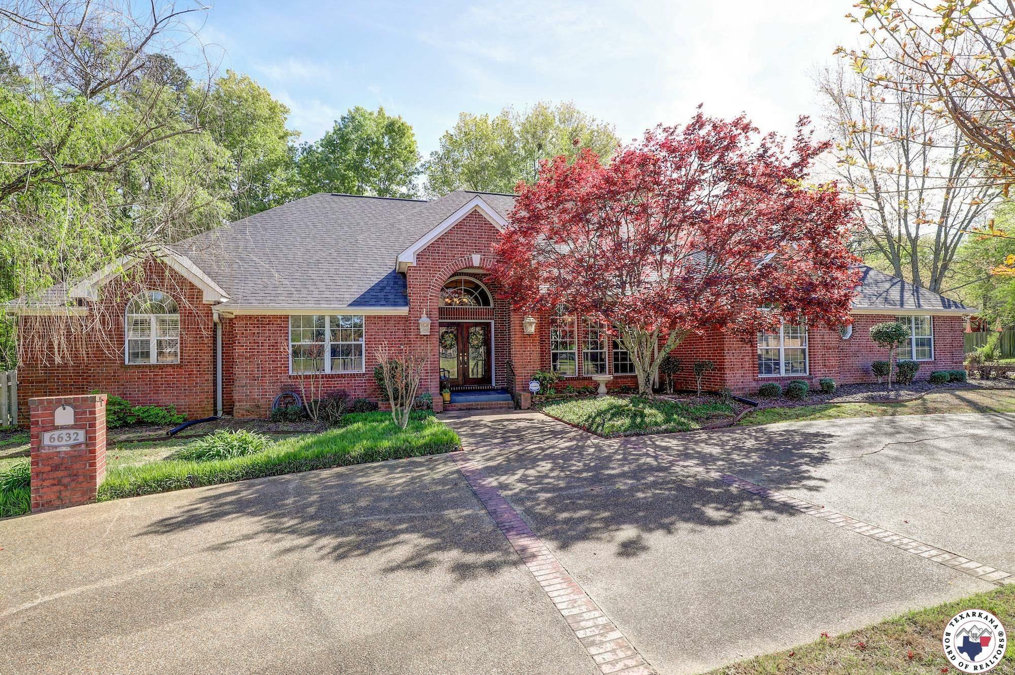 Property Photo: 6632 Lakeridge Drive TX 75503