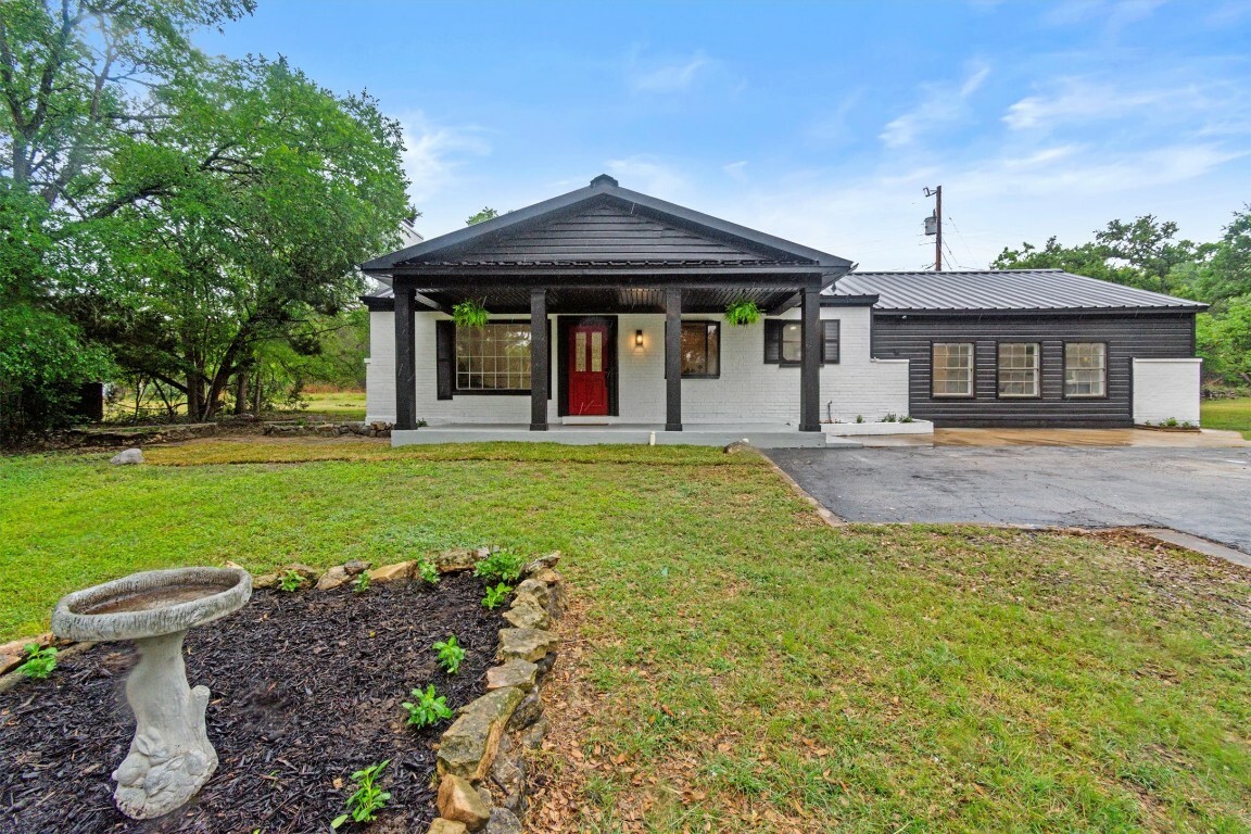 Property Photo: 234 Woodcreek Drive TX 78676