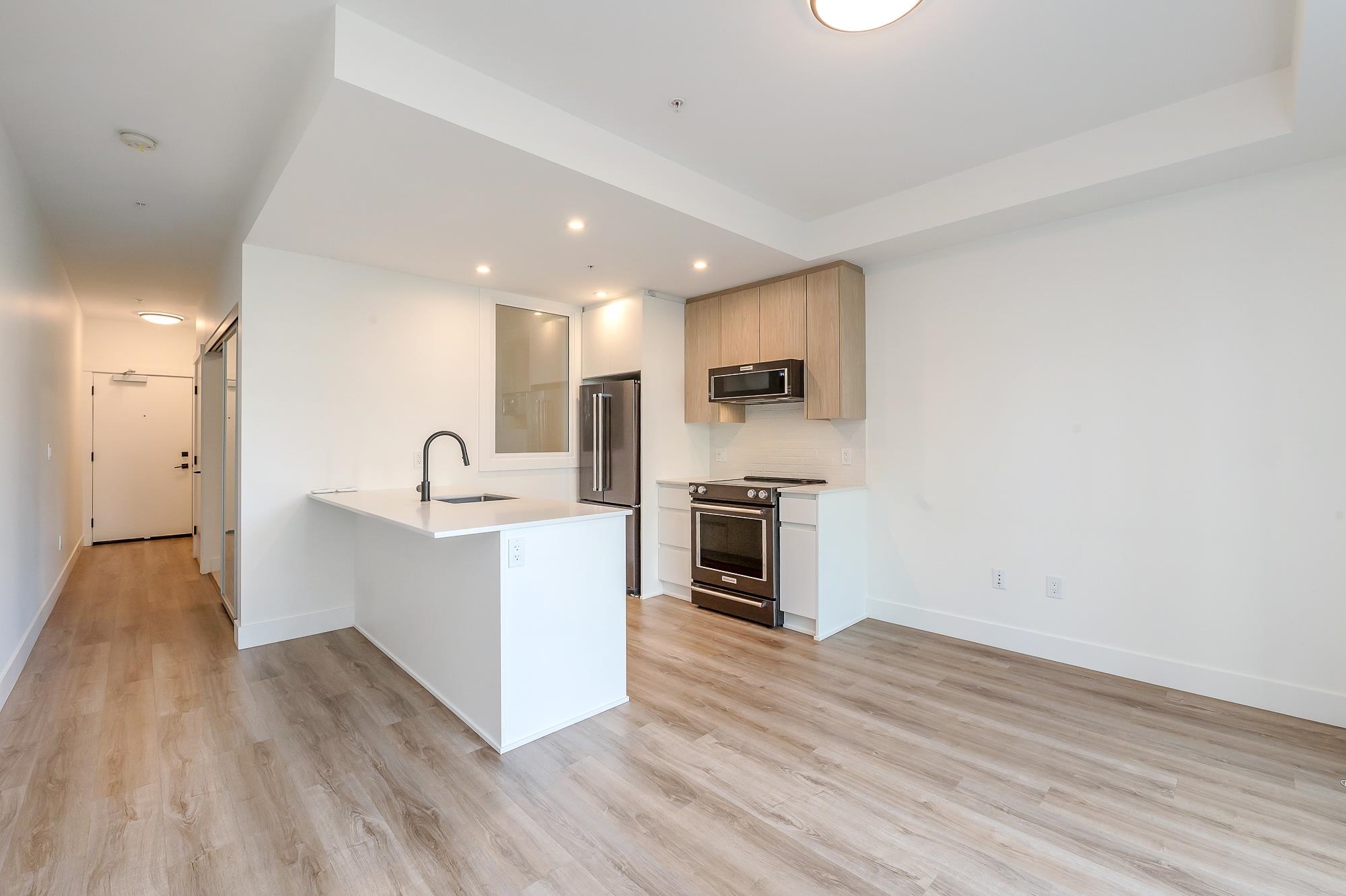 Property Photo: 2180 Kelly Avenue 1311 BC V3C 0S6