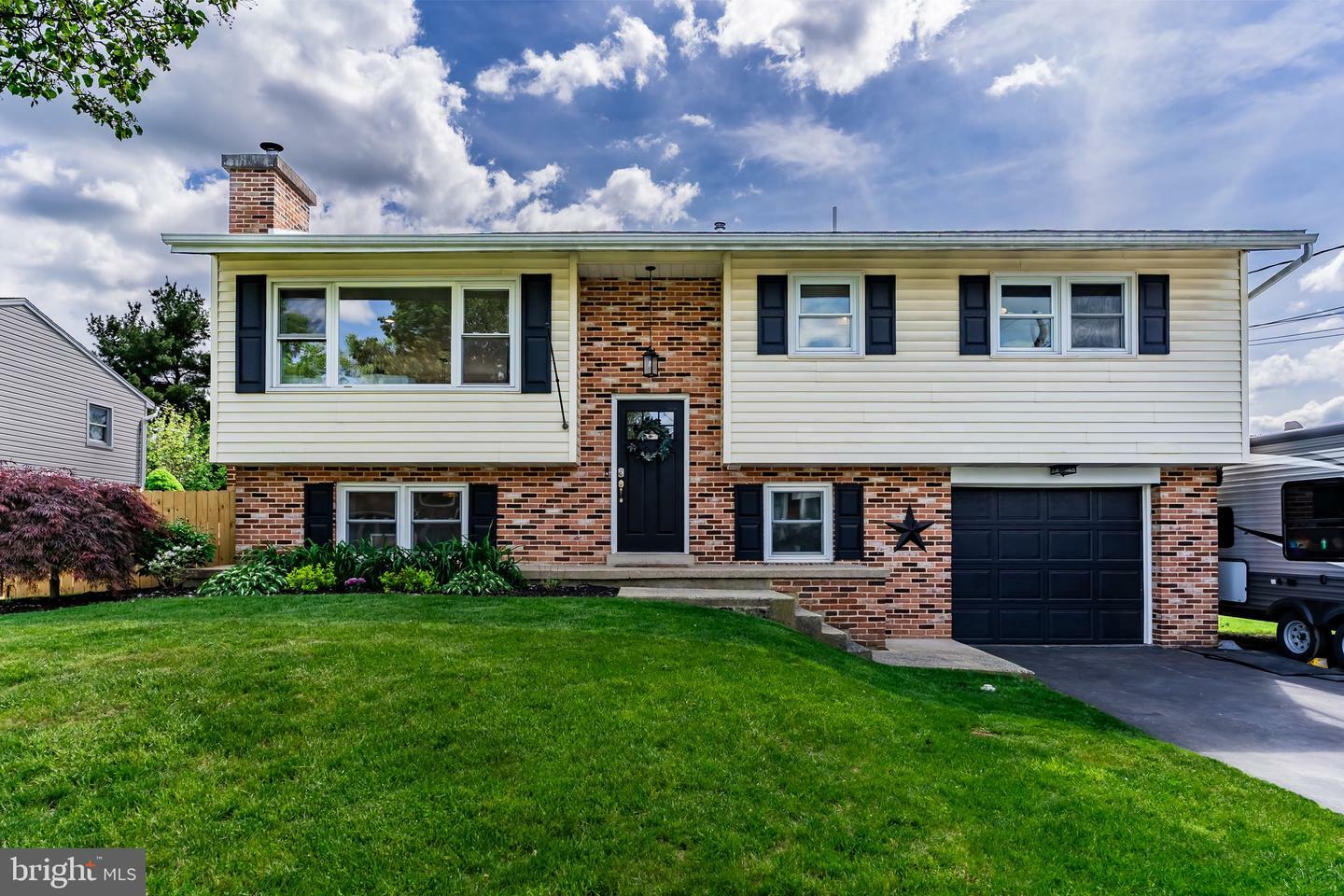 6042 Edward Drive  Mechanicsburg PA 17050 photo