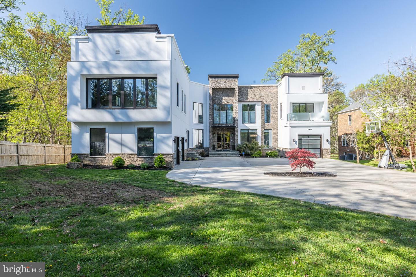 Property Photo: 10405 Boswell Lane MD 20854