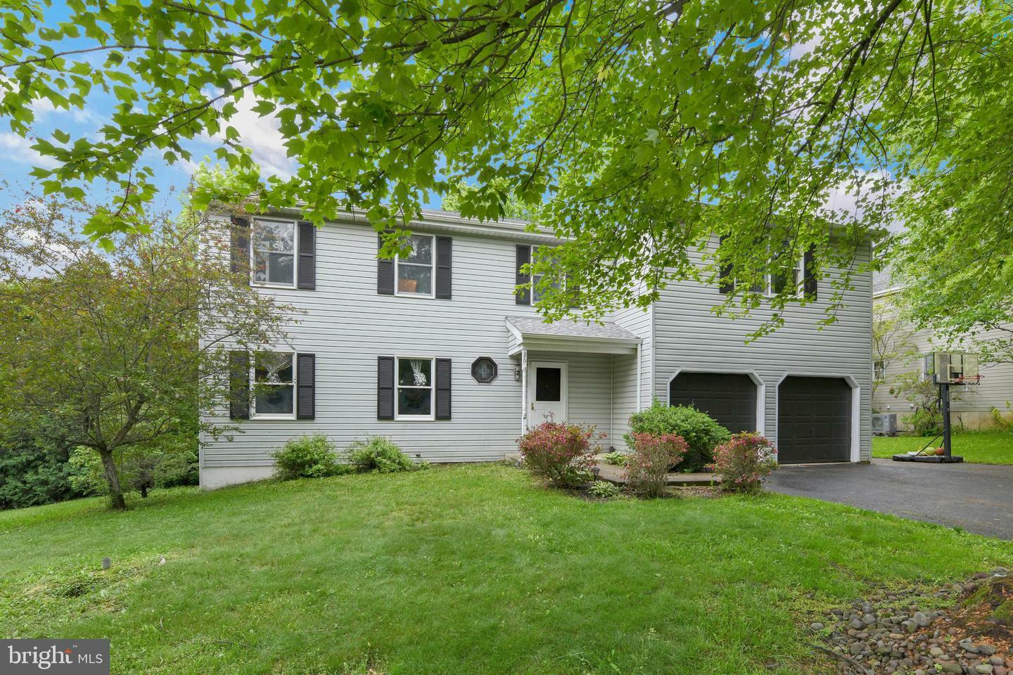 Property Photo: 26 Fox Glove Lane PA 19606