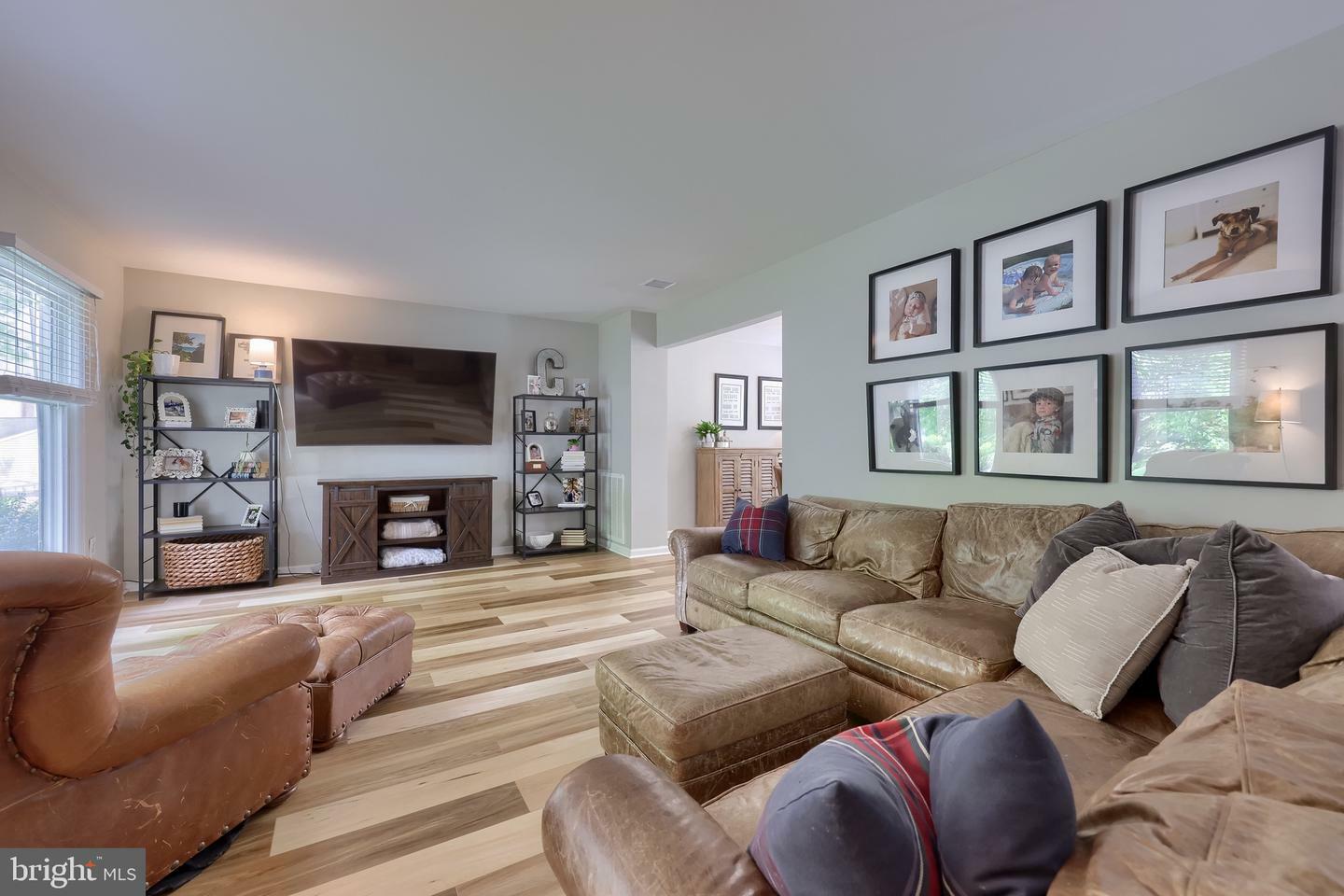 Property Photo: 637 Regent Drive PA 17601