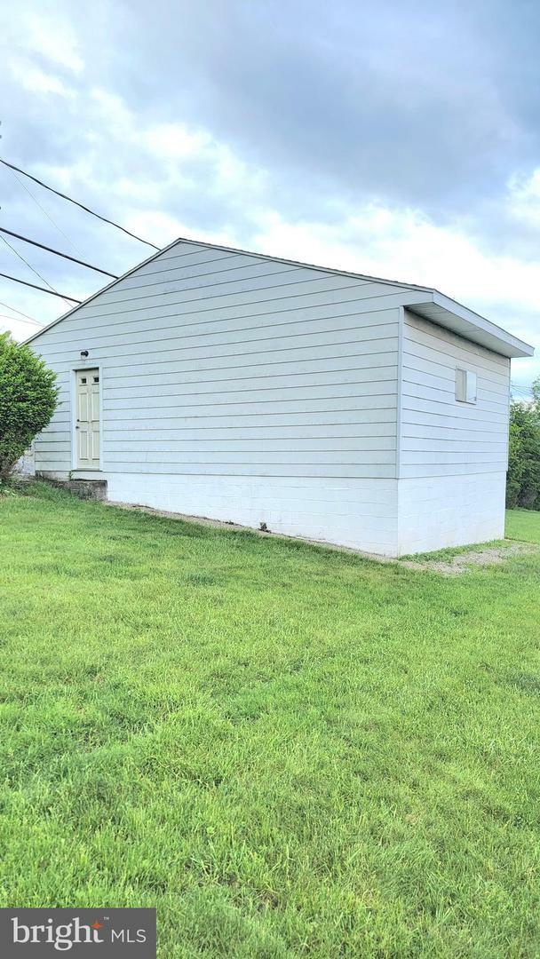 Property Photo: 521 Meade Tc PA 19607