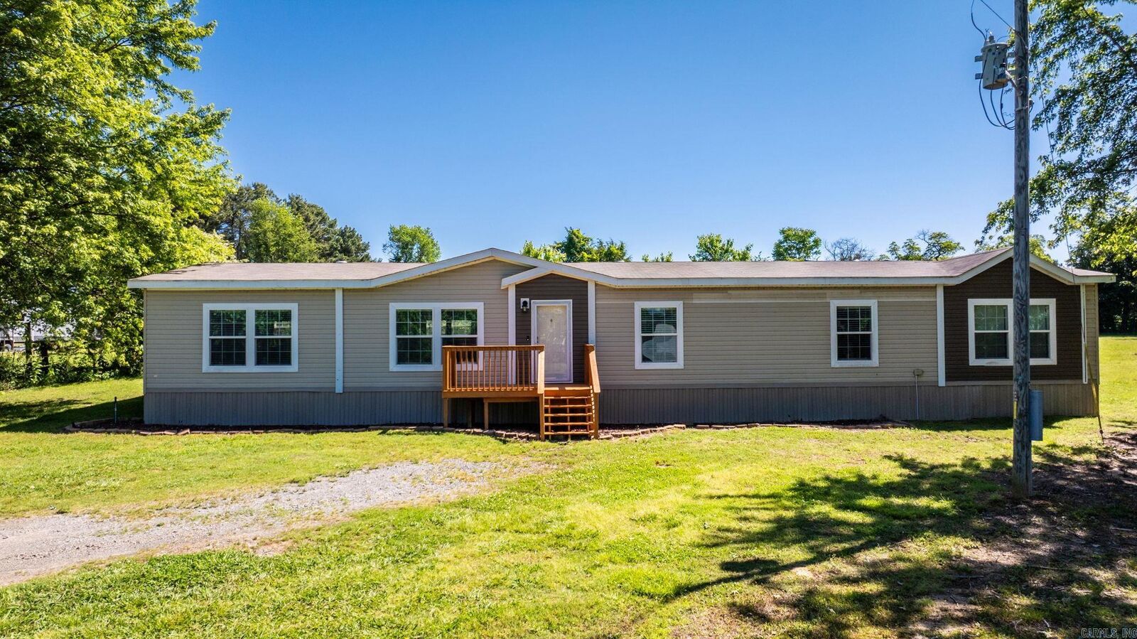 Property Photo: 410 Highway 25 N AR 72058