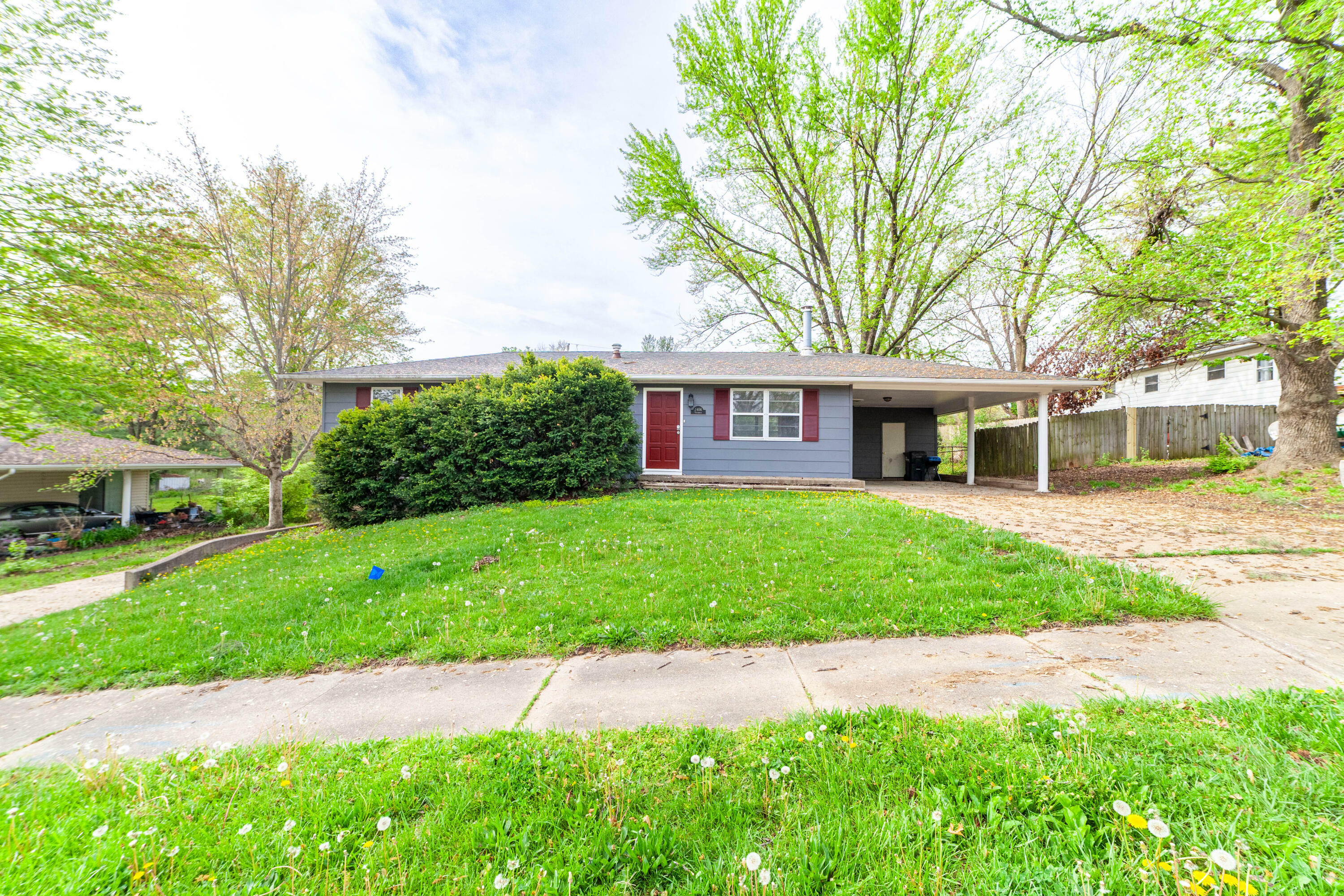 Property Photo: 2406 Northridge Dr MO 65202